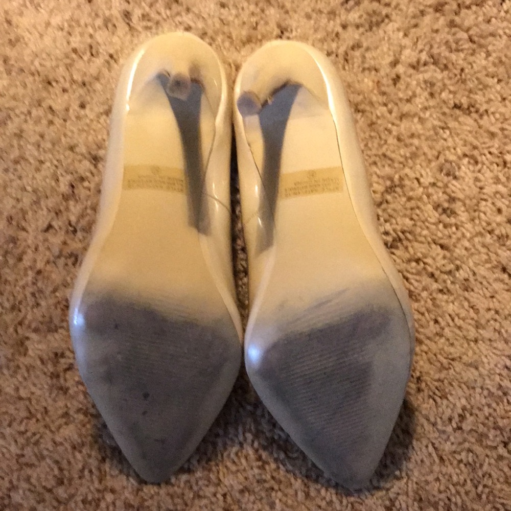 Forever 4 inches Champagne Taupe Patent Leather Heels - Picture 6 of 8